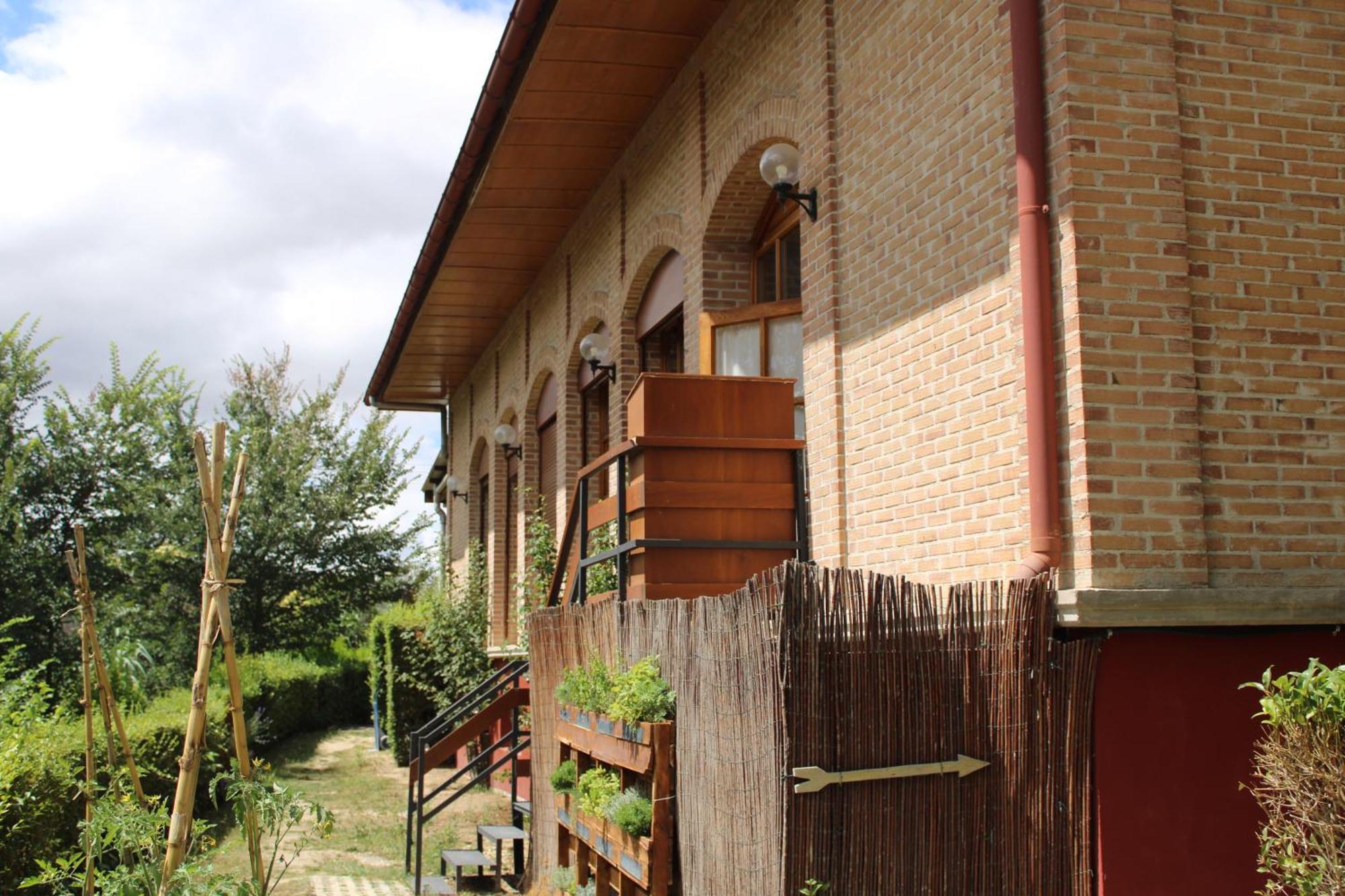 Hotel Jakue Puente La Reina Bagian luar foto