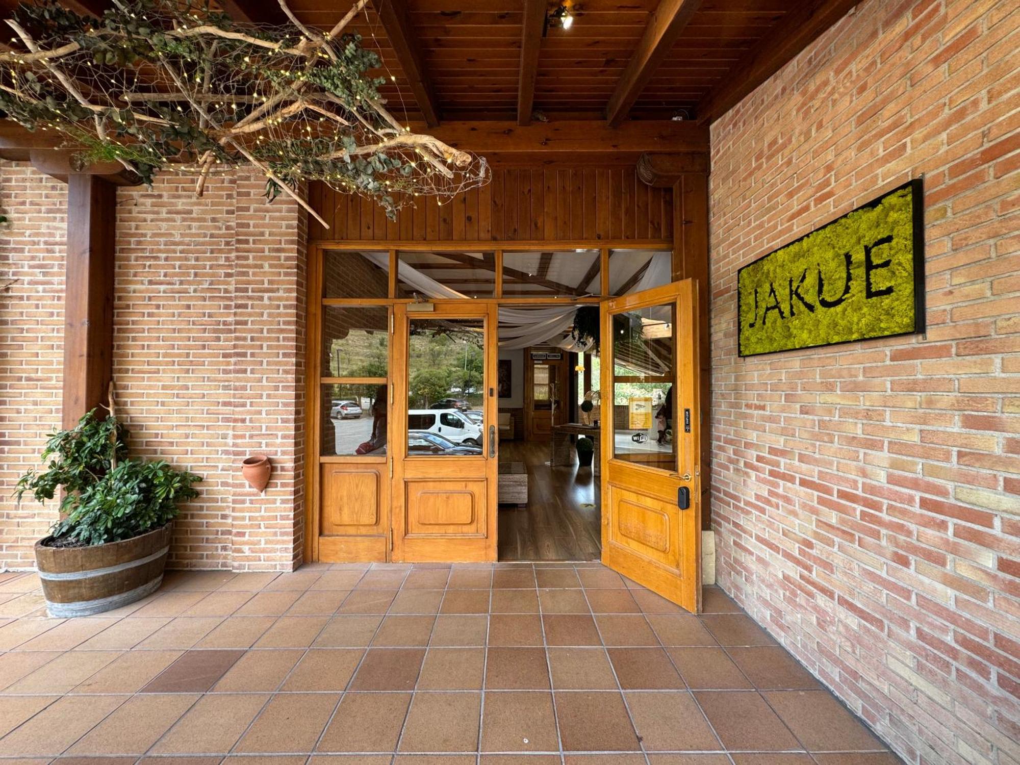 Hotel Jakue Puente La Reina Bagian luar foto