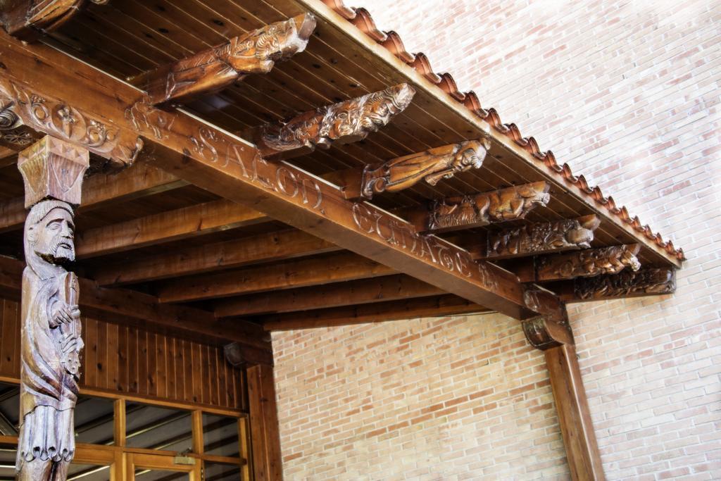 Hotel Jakue Puente La Reina Bagian luar foto